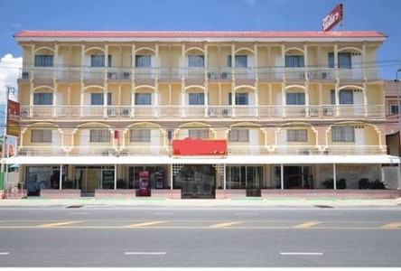 For Sale Hotel 11,200 sqm in Mueang Lop Buri, Lopburi, Thailand