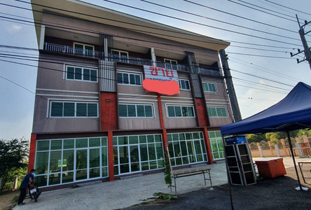 For Sale Retail Space 556 sqm in Mueang Lop Buri, Lopburi, Thailand